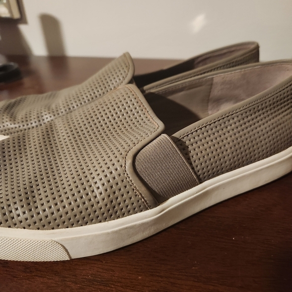 Vince‎ Blair Perforated Leather Slip-On Sneakers – Size 9 - Picture 4 of 12